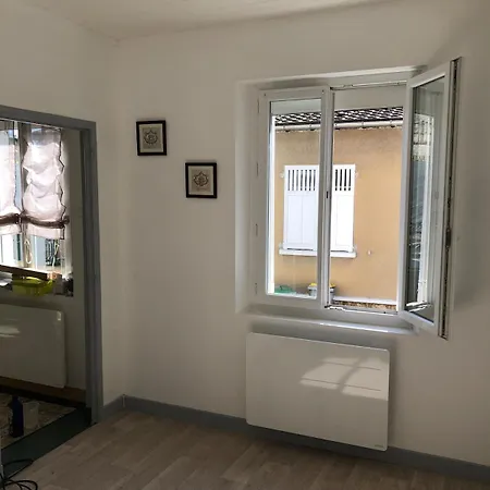 Holiday home La Tiote Maison *