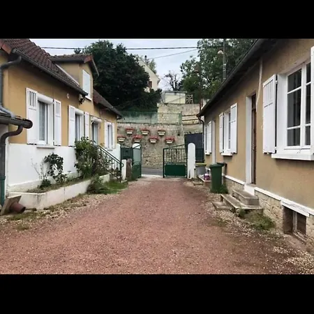 Holiday home La Tiote Maison Cuffies